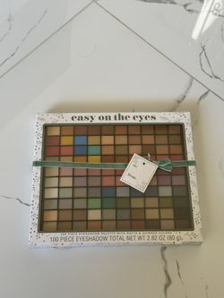 Eyeshadow Palette Set NWT