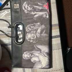 DG https://offerup.com/redirect/?o=QW5nZWxzLmNvbQ== Bag