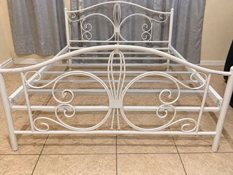 Full size metal bed frame