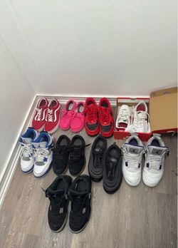 Mens sneakers women’s sneakers bundle Nike air Jordan hey dudes