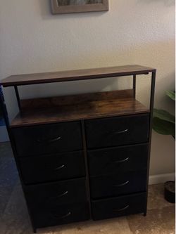 Dresser 8 drawer