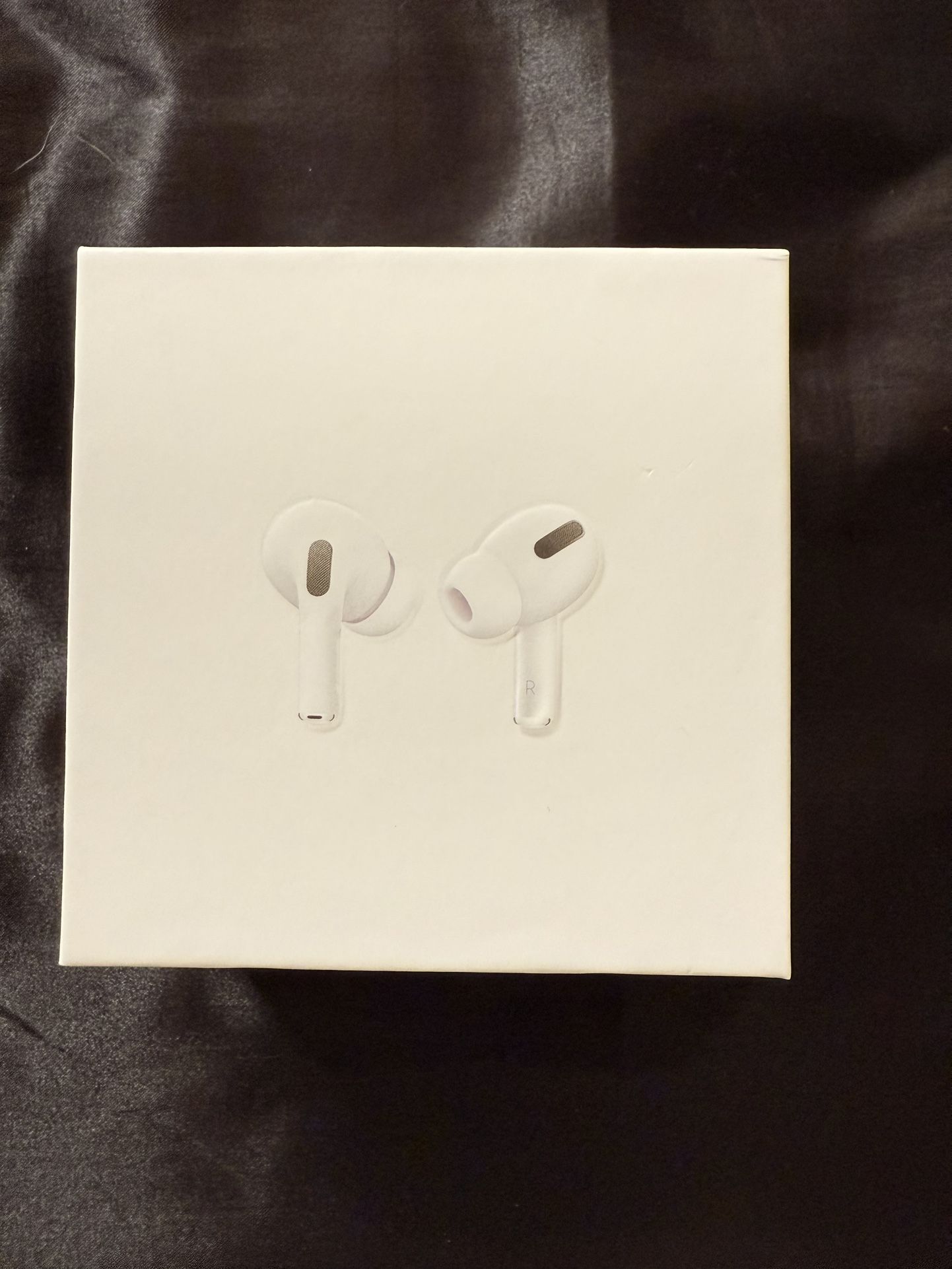 Apple AirPods Pro 1st Generation w/ MagSafe Charging Case