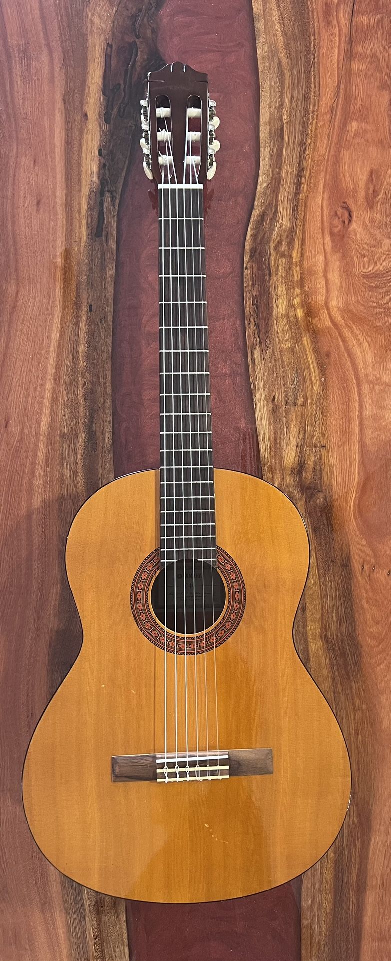 Acoustic Guitar Yamaha C40