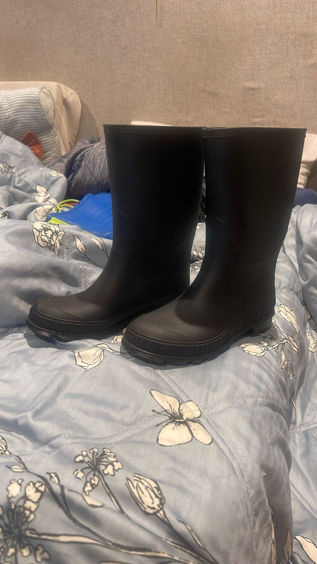 Max &Jake rain boots