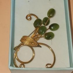 Vintage goldtone Faux Jade Flower pin