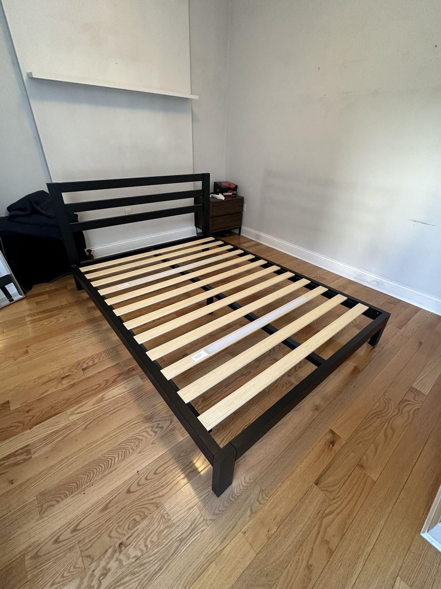 Queen Size Black Metal Bed Frame.