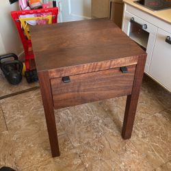 End Table / Nightstand 