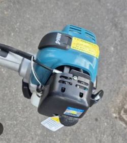 Makita 4 cycle brush cutter