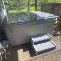7 X 7 Jacuzzi 