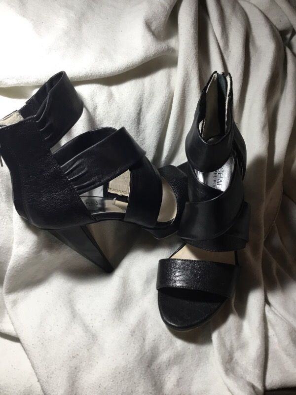 Michael Kors Heels Size 7.5
