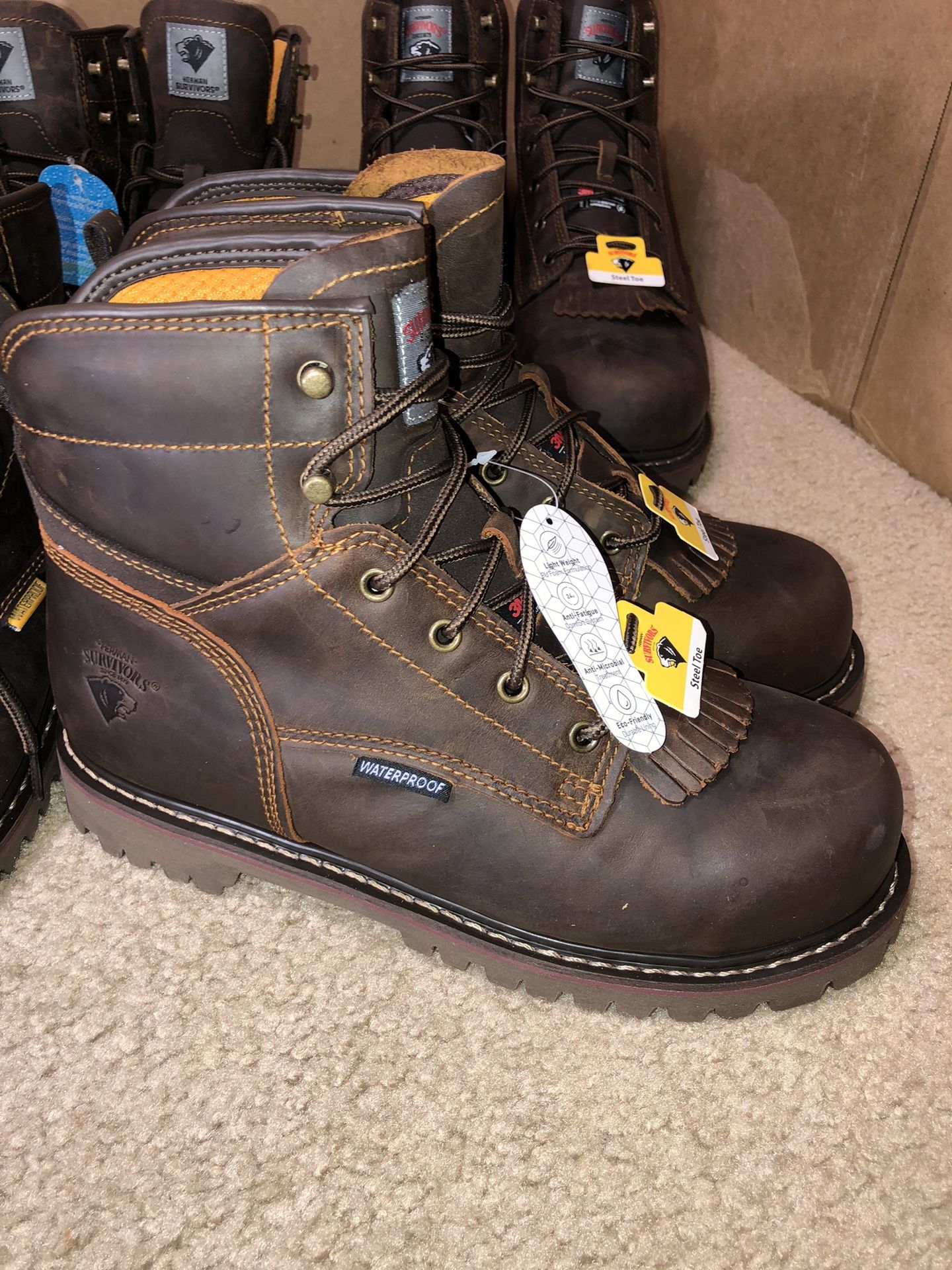 men’s work boot with steel toe sizes 8.5/ 9/10/10.5/11/ 13/14