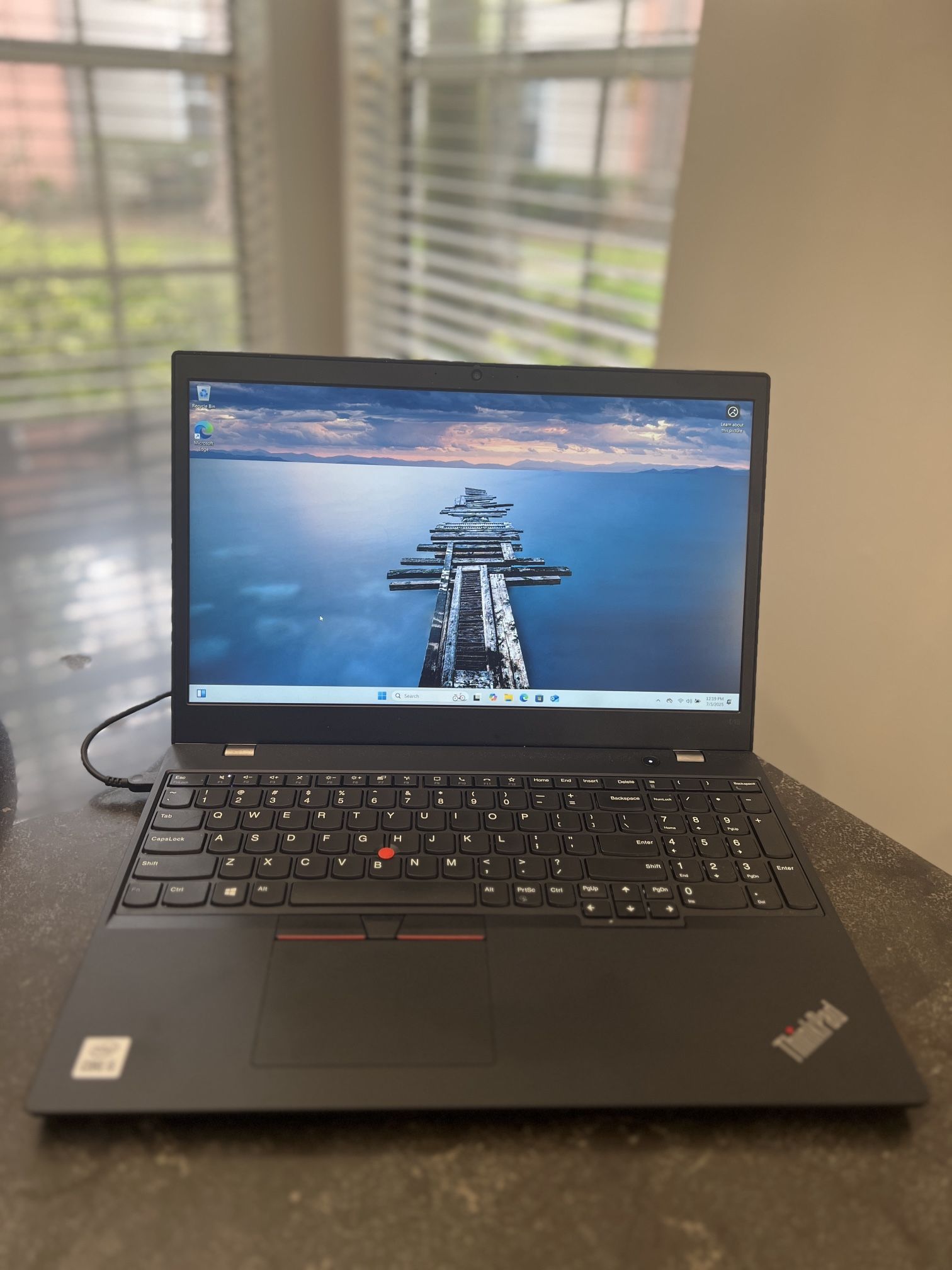 Lenovo ThinkPad L15 15.6" (i5-10210U 1.6GHz - 4.0GHz 16GB RAM 256GB SSD)