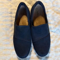 Clarks leather slip-ons