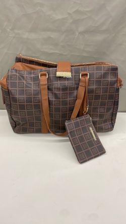Steve Madden Duffel Bag. Item No 869 (Shopgoodwill)