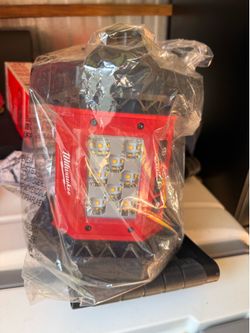 Milwaukee M18 light