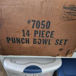 MCM Riekes Crisa 14 PC Punchbowl Set