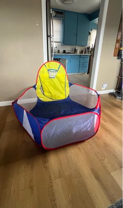 Kids Pop-Up Play Tent w/ Basketball Hoop – Indoor/Outdoor