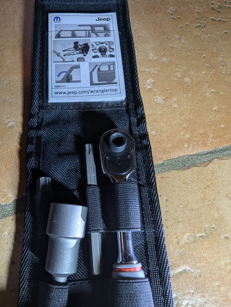 Jeep Wrangler Roof Removal Tool