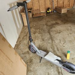 Electric scooter