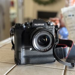 FUJIFILM X-T4 with Lens And Batterygrip