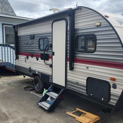 2018 Camping Trailer 