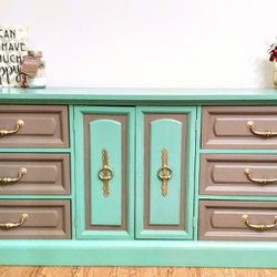 Vintage American Of Martinsville Brown Green 8-Drawer Lowboy Long Dresser Media TV Entertainment Console Dove-Tailed Gold Handle Pulls