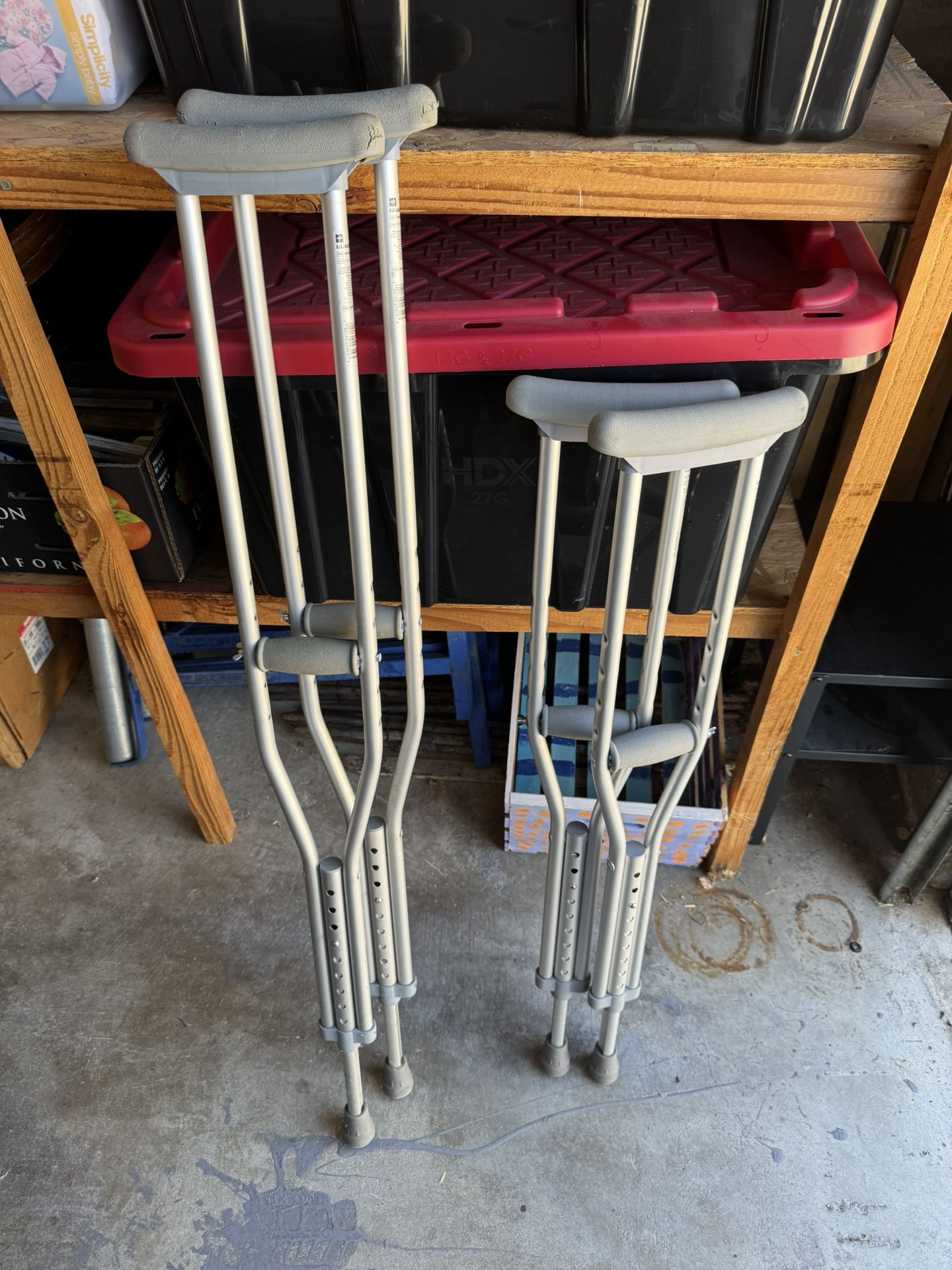  Crutches 