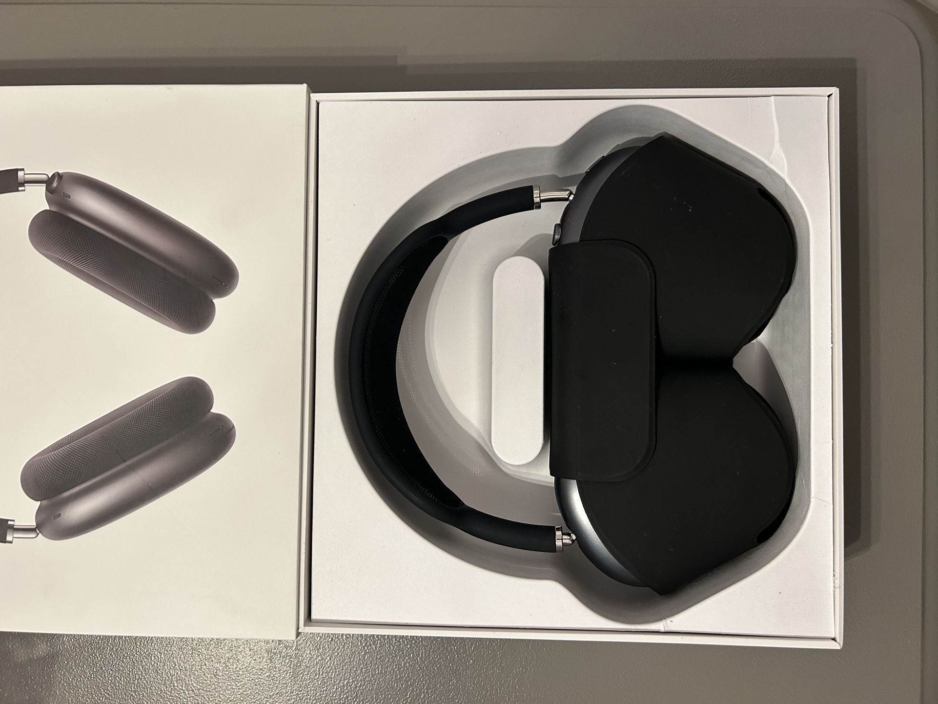 AirPods Max Space Gray