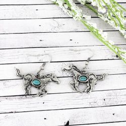 *SOUTHWESTERN Created TURQUOISE RUNNING HORSE EARRINGS *See My Other 800 Items*