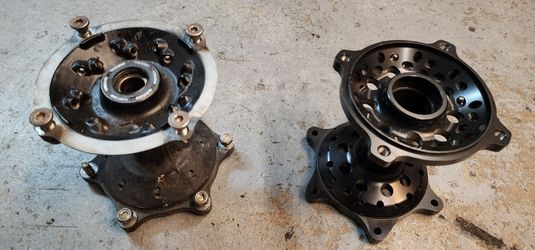 Honda CR / CRF rear hubs