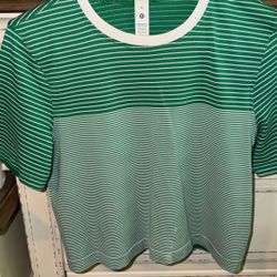 Lululemon Tshirt