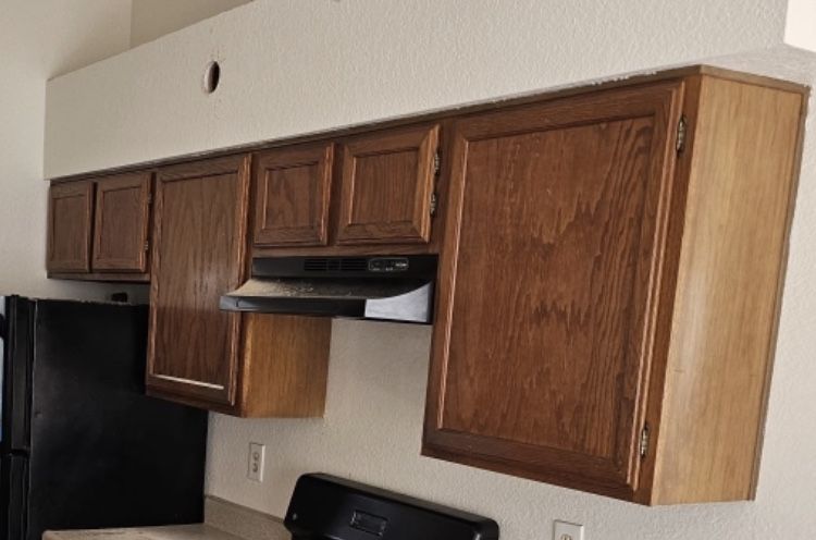 10 Used Kitchen Cabinets, Pls Read Description