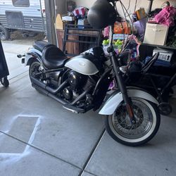 Kawasaki Vulcan 900
