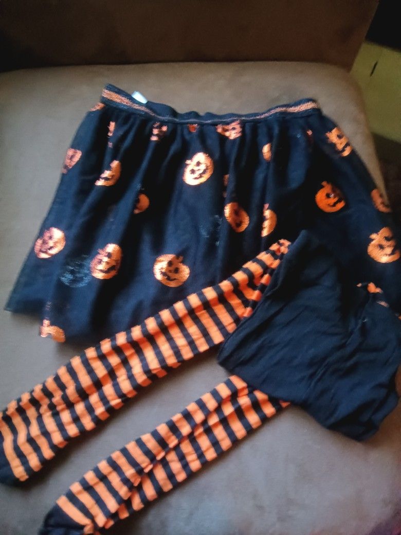 Girls Tulle Halloween Skirt With Pumpkins With Orange And Black Striped Pantyhose. Size Medium 7/8