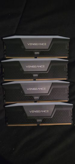 Corsair Vengeance RGB 32 gb (2x16gb)