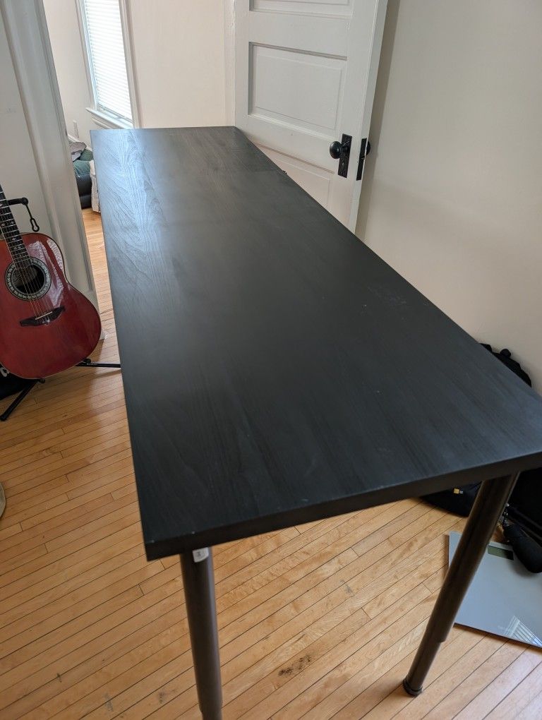 Long Table With Adjustable Height