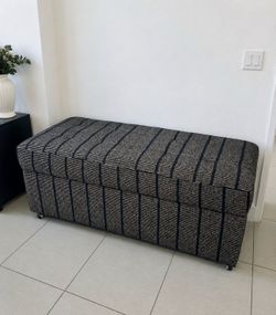 Storage Ottoman Bench – Upholstered Lift-Top (End of Bed / Entryway / Hidden Storage)