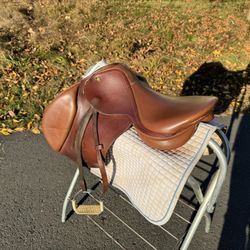 English Saddle 