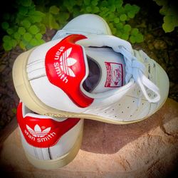 Adidas Stan Smith Sneakers Men US 8.5, White Red, Used.