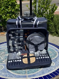 Picnic at Ascot Original Insulated Picnic Cooler with Service for 4 on Wheels
