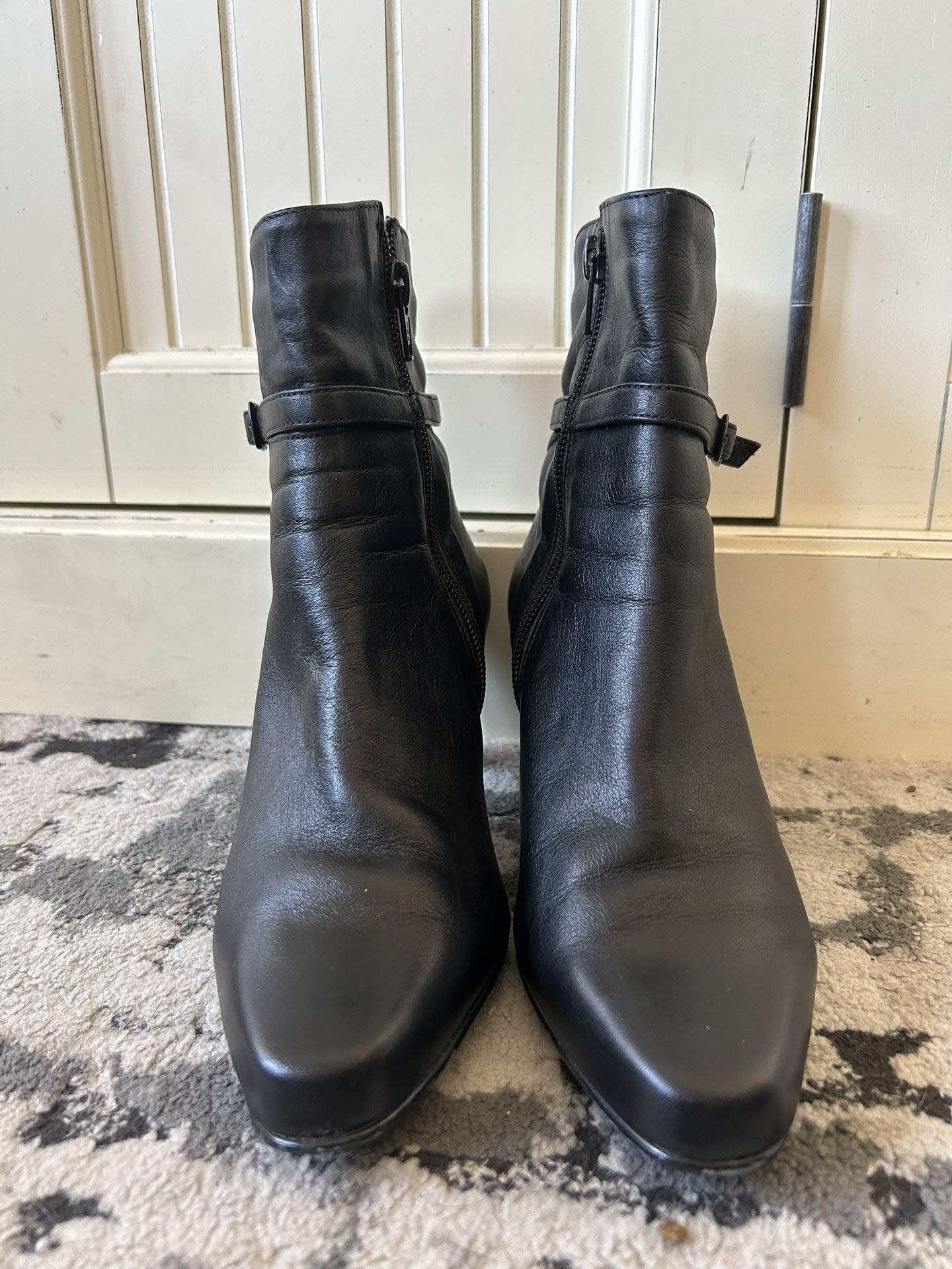 Black Leather Ankle Boots Size 5.5 - Two inch Heel 