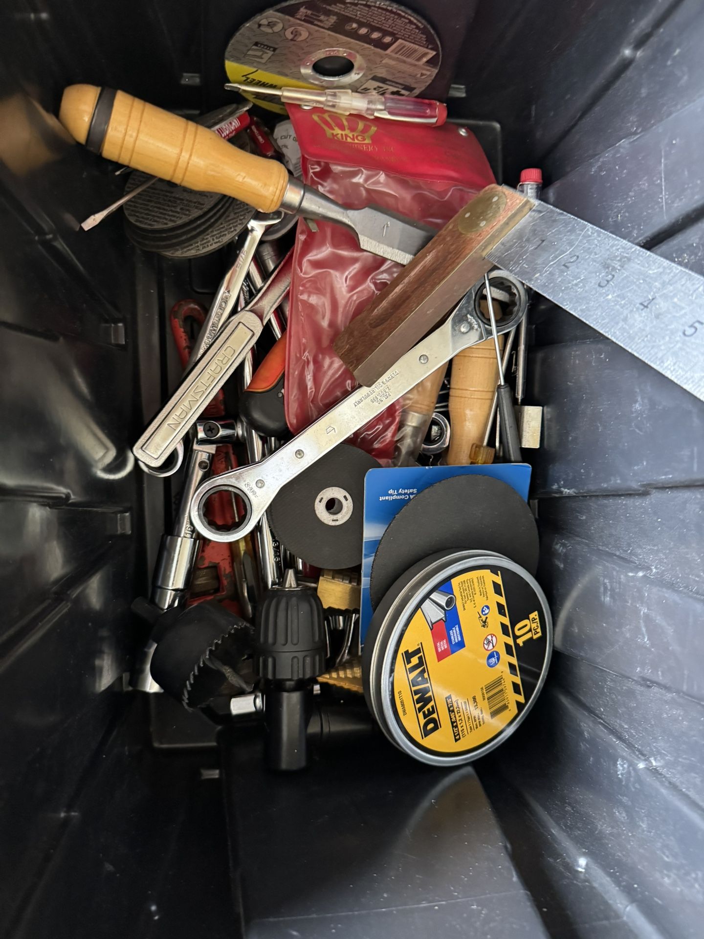 Tools - moving Sale - A LOT OF STUFF Check My Profile