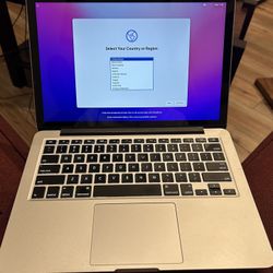 Used MacBook Pro (price negotiable) 