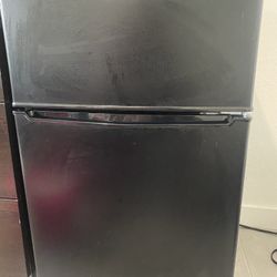 Medium fridge
