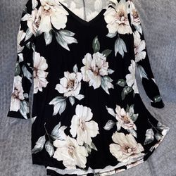 Plus Size 2XL Long Sleeve Floral Tunic Top Or Dress