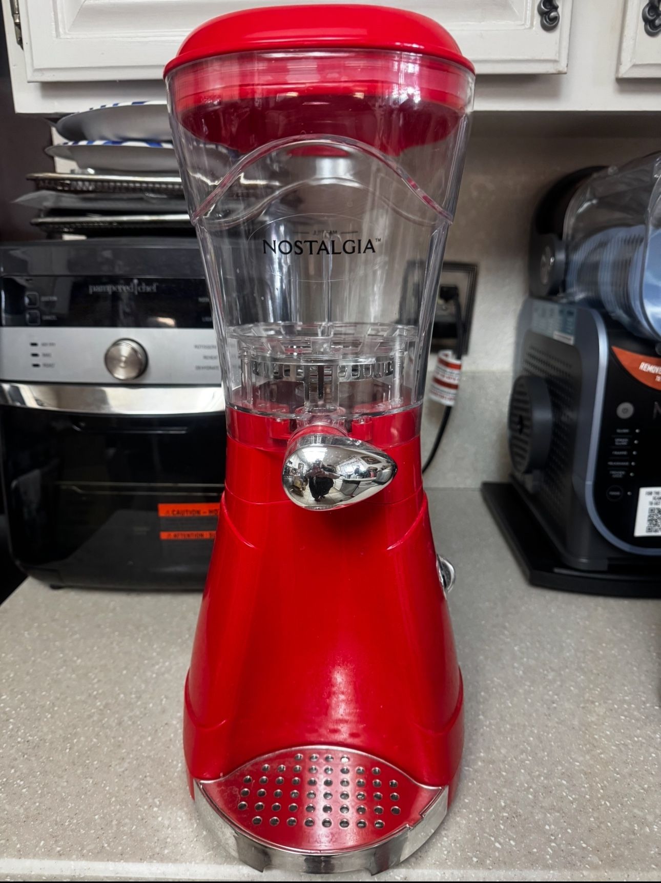 Retro Look Frozen Drinks Blender 64oz