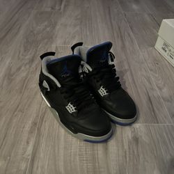 Jordan 4 Size 9
