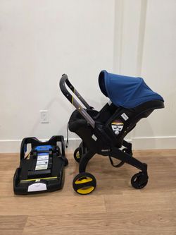 Doona + With Base, infant insert  2024 excellent condition