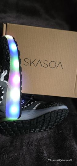 Boy Kids Lightup Shoes Sz 8