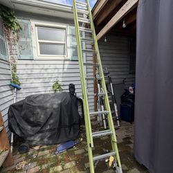 28 Foot Little Giant Extension Ladder 